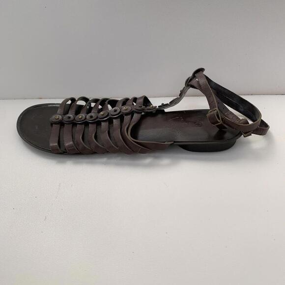 Vintage BCBG Gladiator Sandals Flats Size 9 Or 39 Genuine Leather Brown - Picture 2 of 6